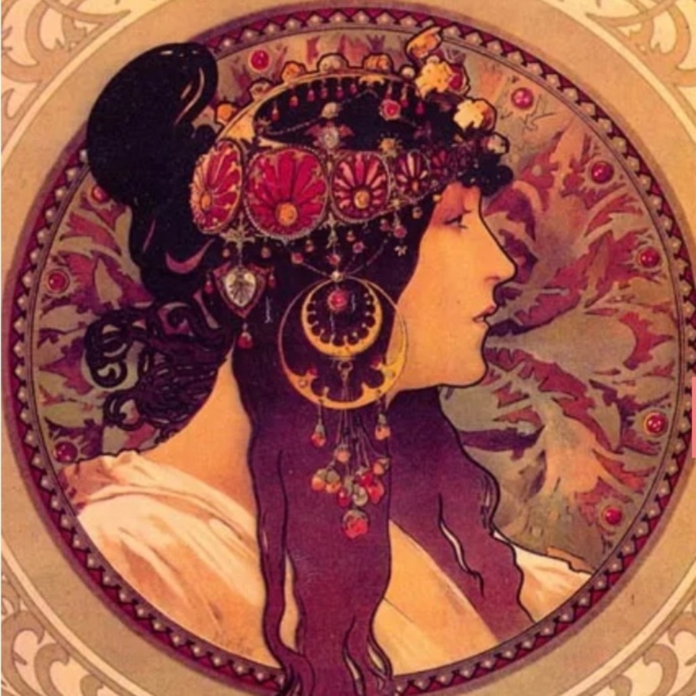 Meet your Posher, Holly